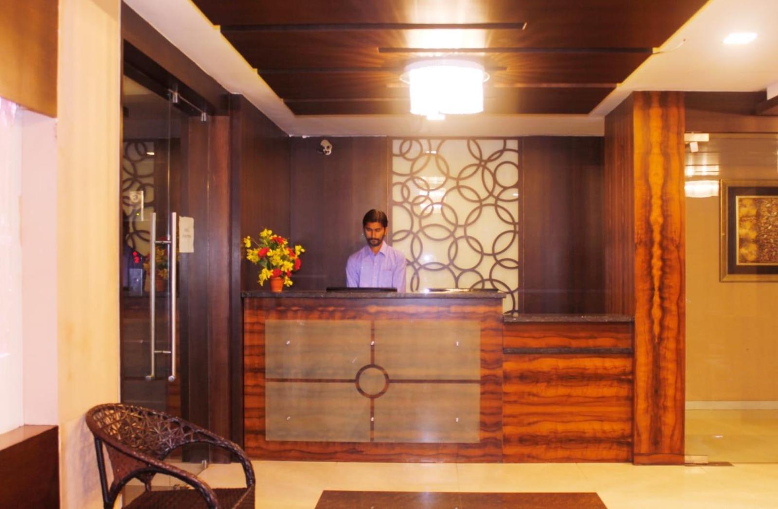 7Th Sky Hotel & Restaurent Sirohi ภายนอก รูปภาพ